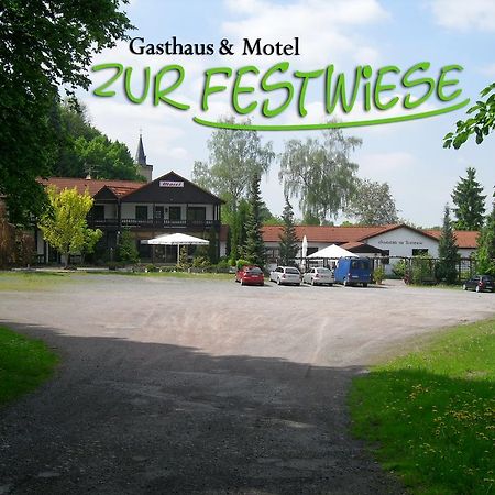Motel Zur Festwiese Gierstädt Exterior foto